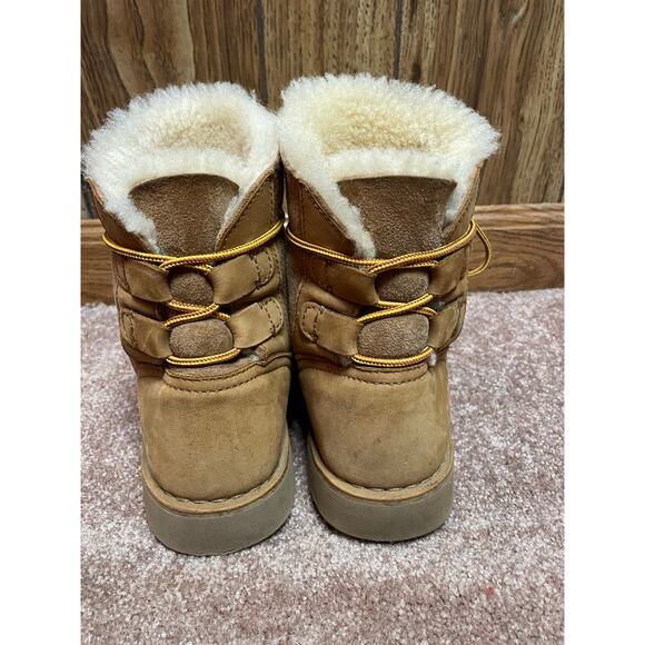UGG size 6 Naiyah shearling winter ankle boots sheepskin suede women's - Picture 10 of 13